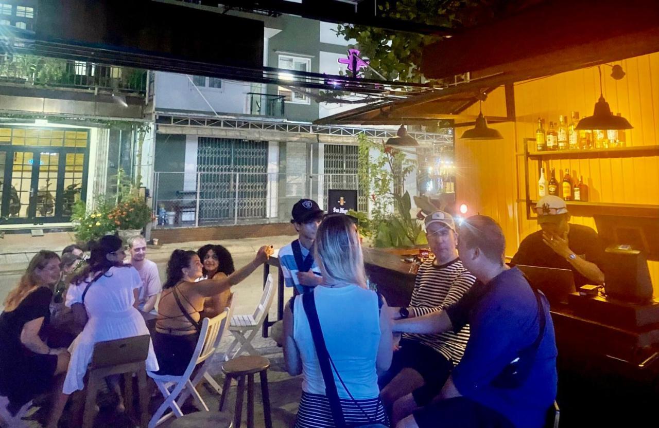 Dom Hostel And Bar Hoi An Exterior photo